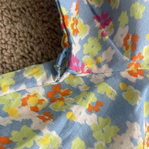 Roller Rabbit Short Sleeve Floral Top - Picture 7 of 7